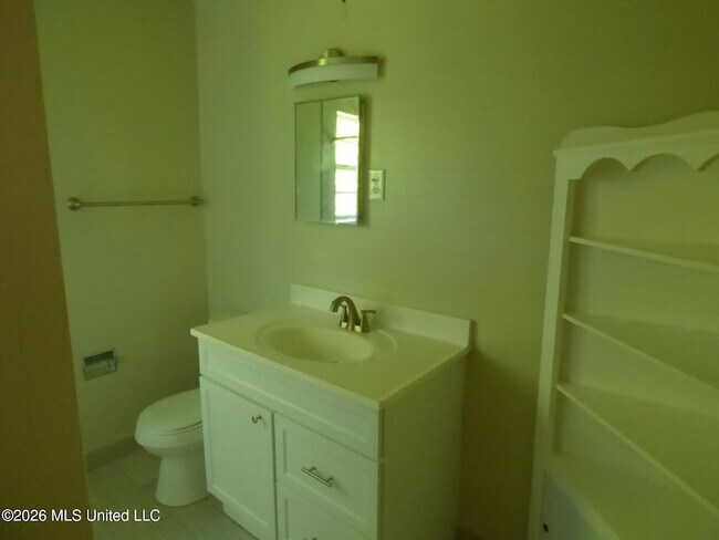 Building Photo - 2083 Martin Rd