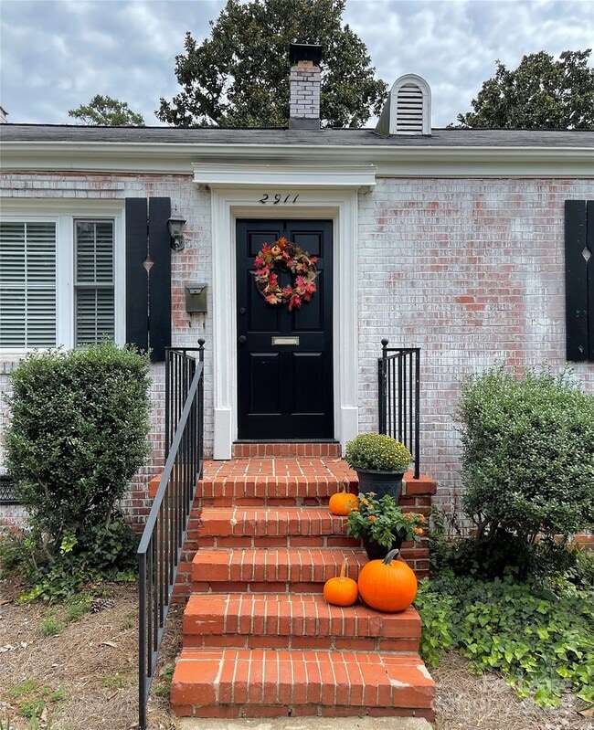 Primary Photo - 2911 Westfield Rd