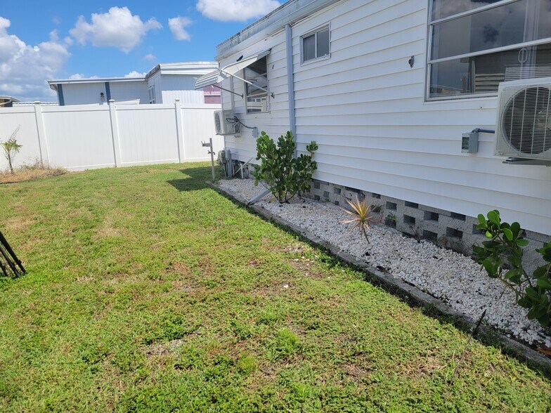 Fenced in yard - 9065 48th Ave N