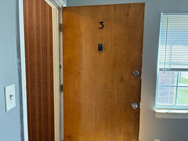 Building Photo - 4405 Landside Dr