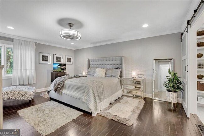 Building Photo - 54 Basswood Cir NE