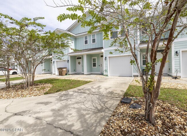 Building Photo - 1882 Pointe Dr