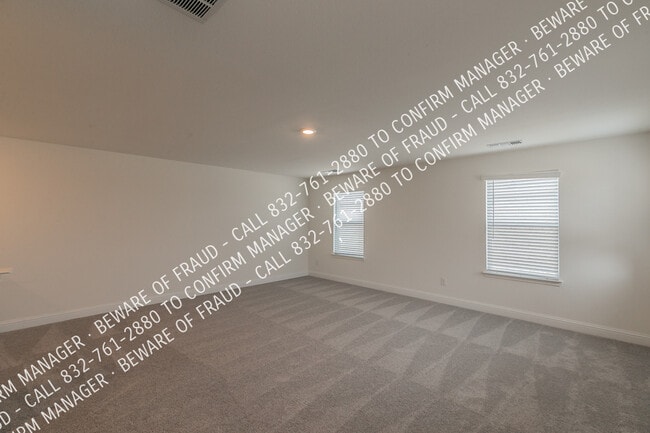 Building Photo - 346 Boroughbridge Dr