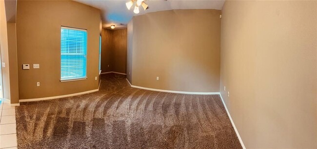 Building Photo - 5624 Toscana Ave