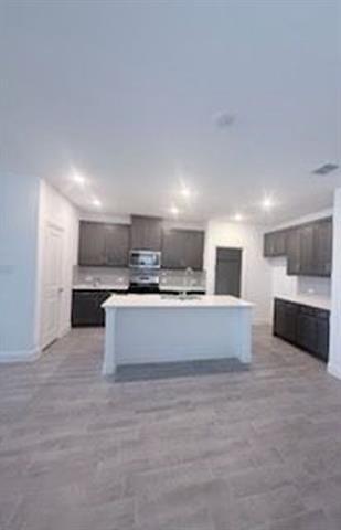 Building Photo - 733 Santa Lucia Dr