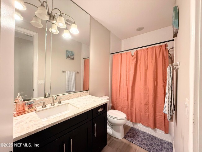 Building Photo - 7045 Rosabella Cir