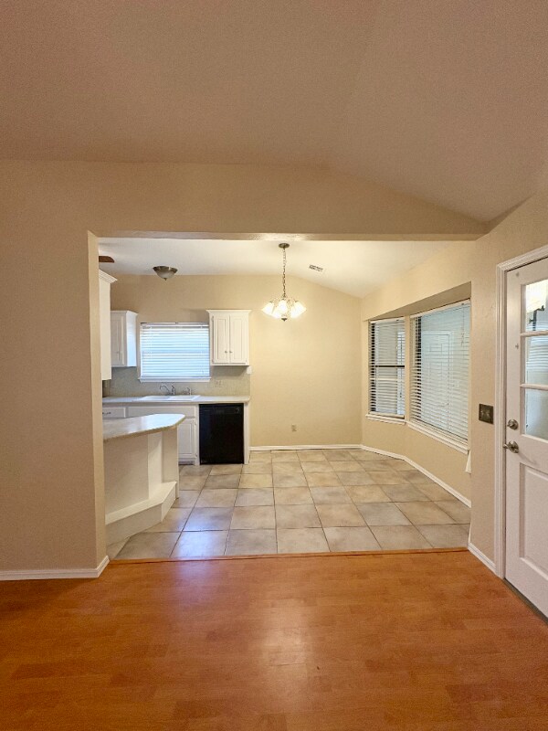 Building Photo - 1800 Cimarron Trail