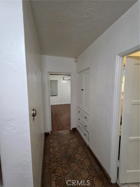 Building Photo - 554 Hawthorne St