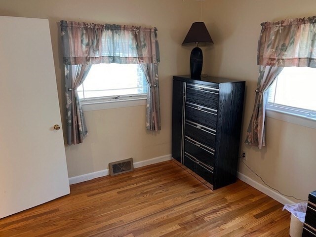 Building Photo - 59 S Shore Dr