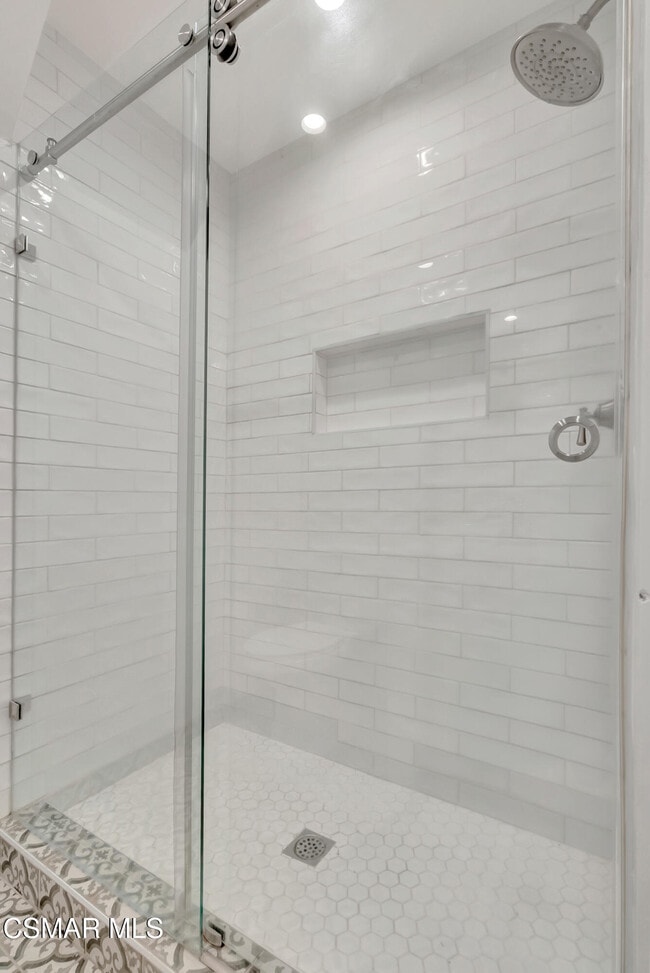 Building Photo - 18343 Bessemer St