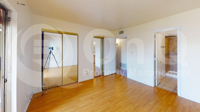 Building Photo - 1600 N Wilmot Rd