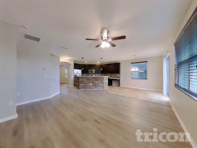 Building Photo - 5095 Brilliance Cir