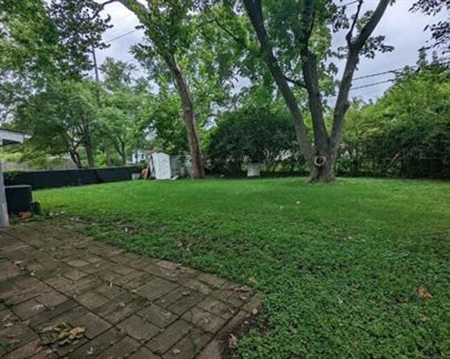 Building Photo - 714 Breen Dr
