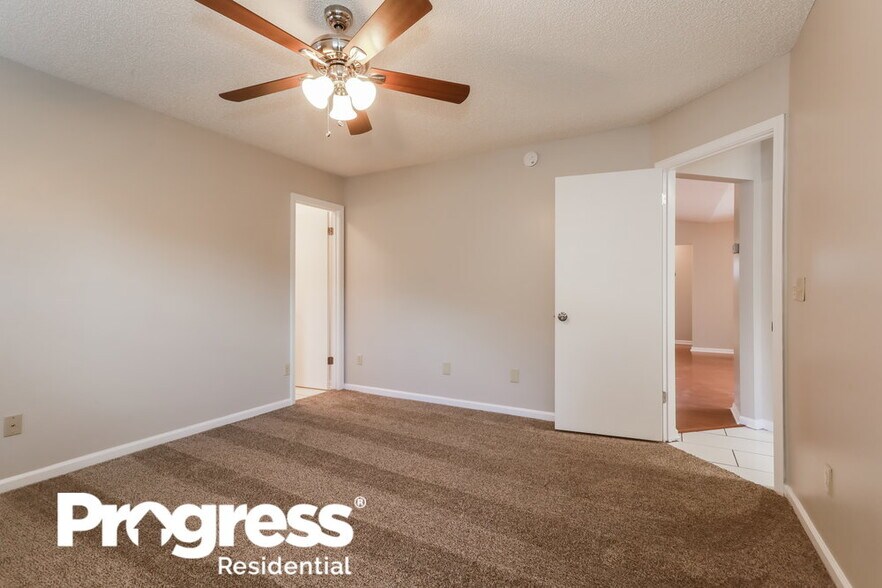 Building Photo - 1664 Tall Timber Dr