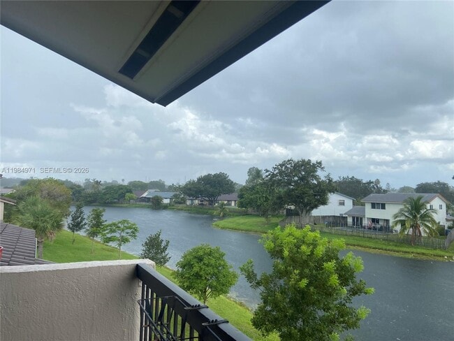 Building Photo - 9849 Nob Hill Ln