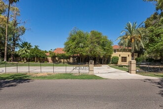 Building Photo - 49 Biltmore Estates Dr