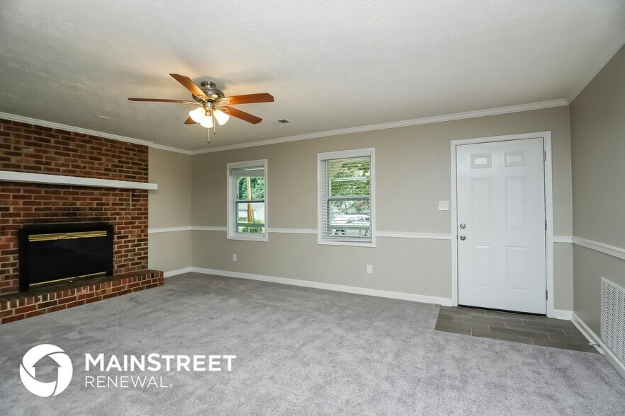 Building Photo - 3075 Palomino Dr