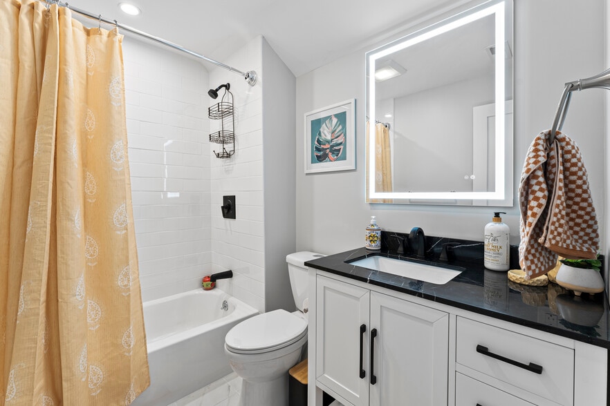 Building Photo - 21 Bolton St