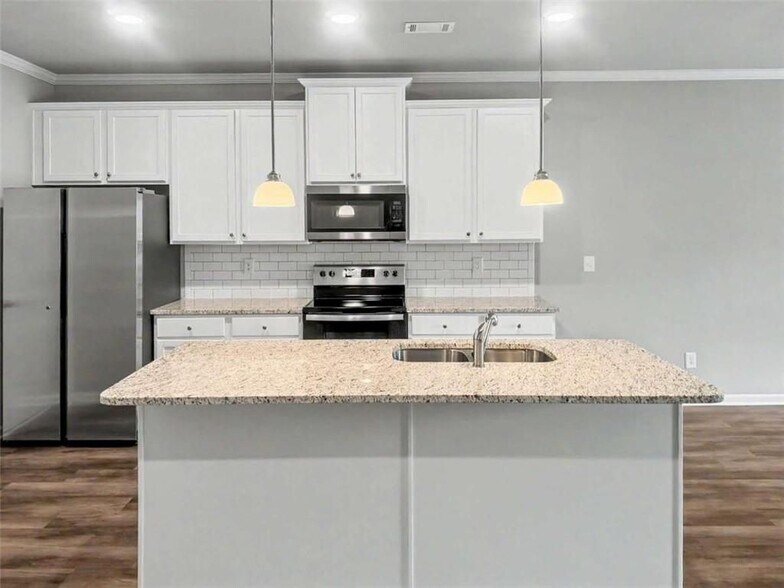 Building Photo - 5124 Fox Den Rd