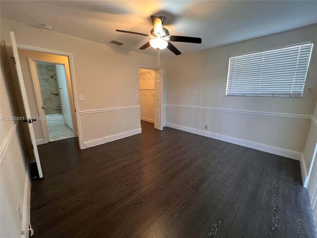 Building Photo - 2762 S University Dr