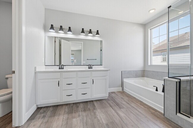 Building Photo - $3,140.95, $300 off the first month's rent, 3 Beds - 2 Bath, Single Family Home in Dacono with 3-...