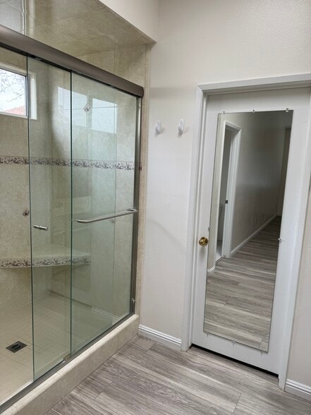 master bathroom shower and closet door - 4184 Breezy Glen Dr