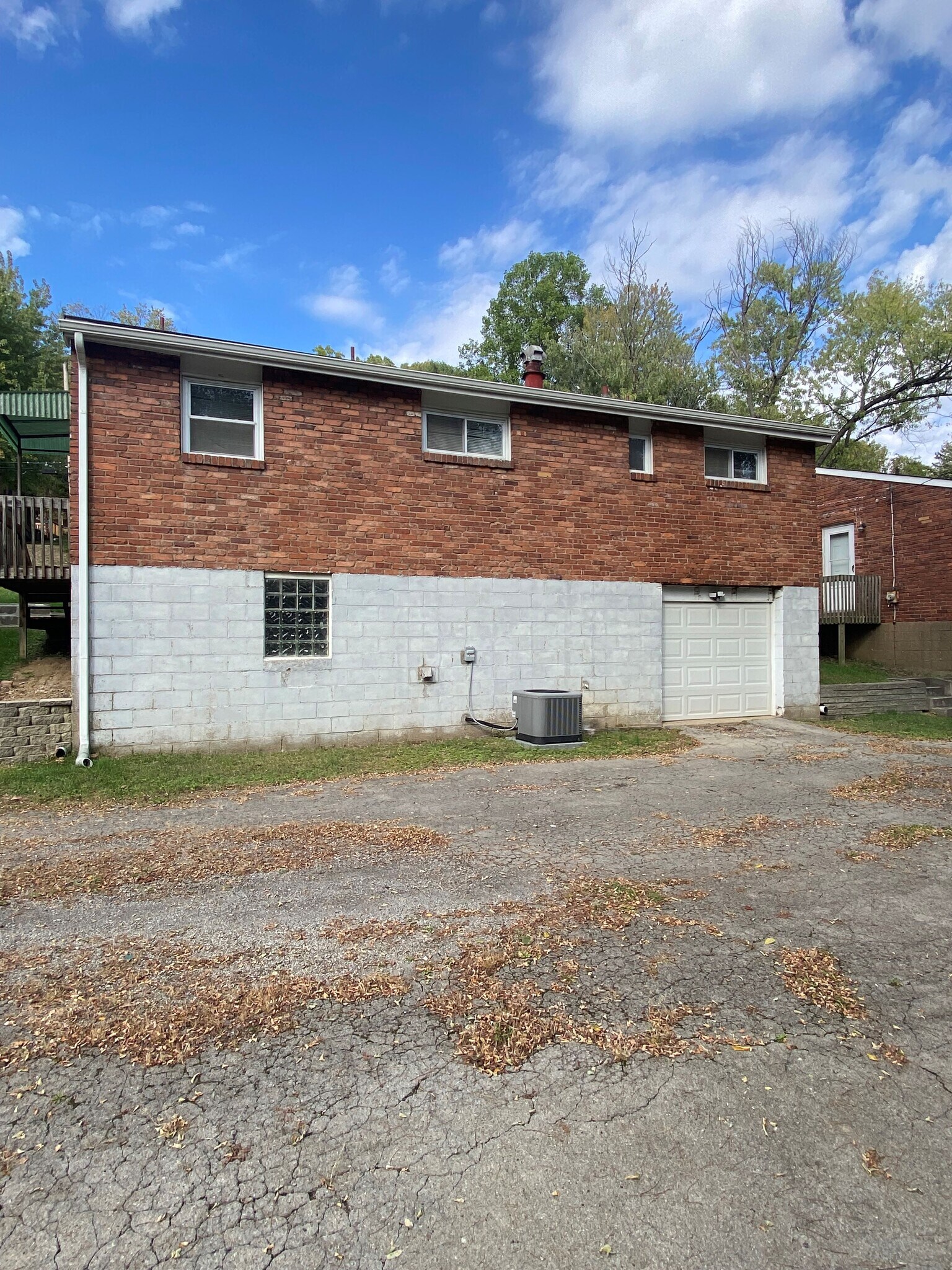 Building Photo - 733 Darlington St