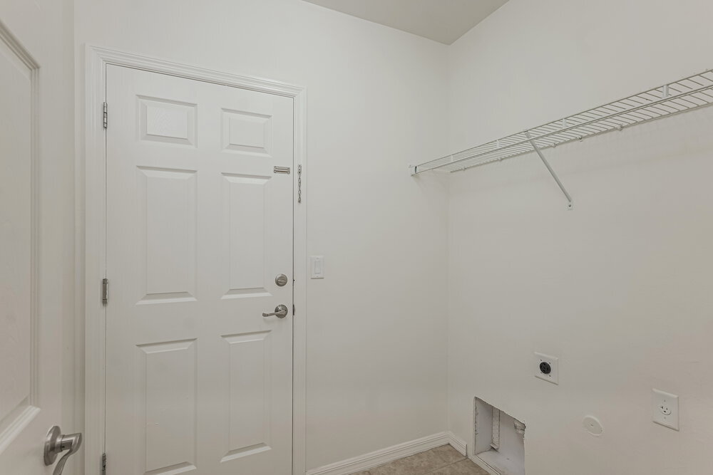 Building Photo - 203 NE 9th Ave