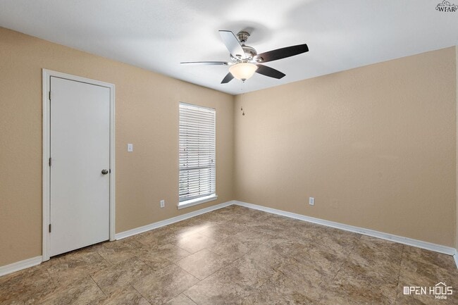 Building Photo - 4708 Stansbury Ln
