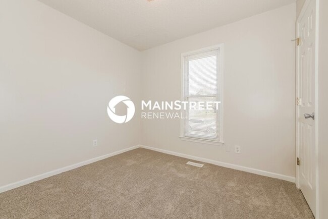 Building Photo - 3 Bedroom Pet-Friendly Home in Pleasant Valley, MO with Main Street Renewal