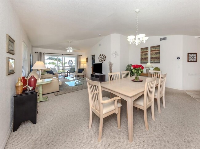 Building Photo - 5800 Sabal Trace Dr