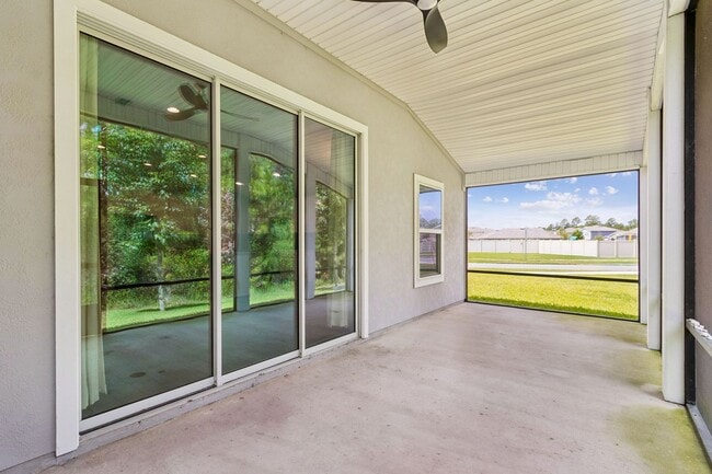Building Photo - Modern 4BR Home with 3 Full Baths in River Glen | Screened Porch & Resort-Style Amenities