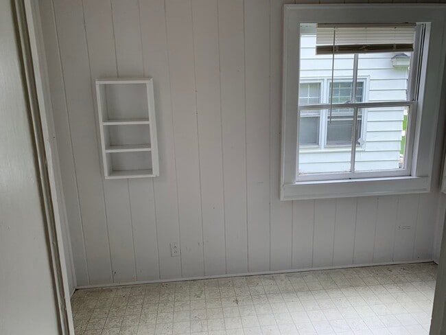 Building Photo - 512 S Edisto Ave