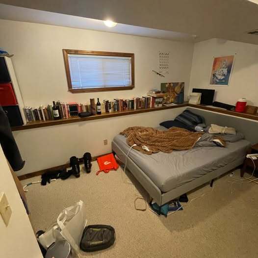bedroom - 728 Iowa St