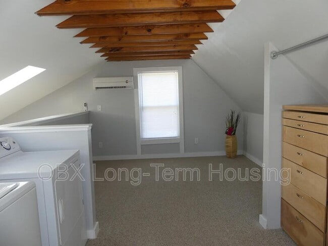 Building Photo - 111 Faris Dr