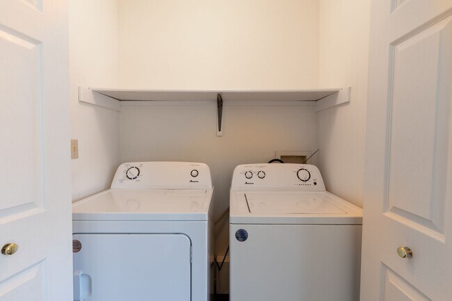 Building Photo - 4306-4308 Cheryl Ct.