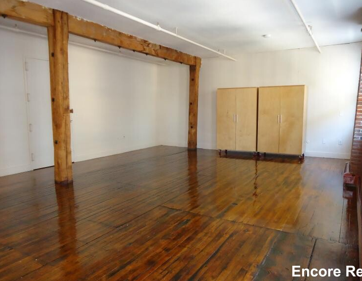 Building Photo - 804 Tremont St