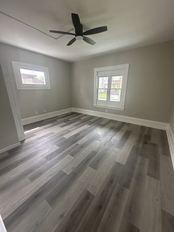 Building Photo - 3155 W 84th St