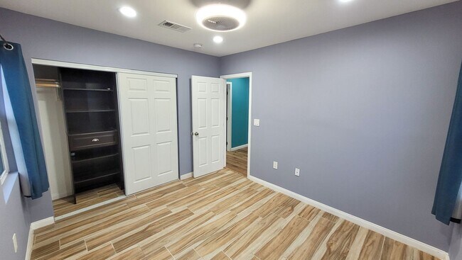 Building Photo - j13531