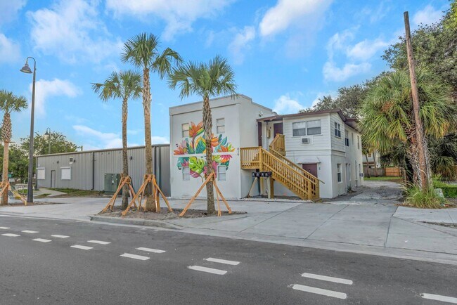 Building Photo - 416 Skinner Blvd