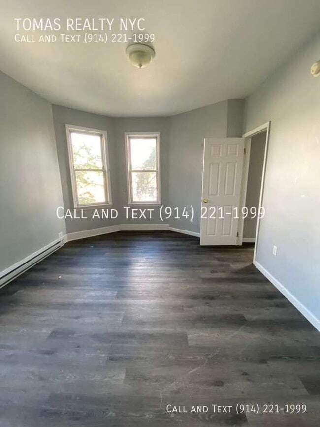 Building Photo - 1 Oneida St