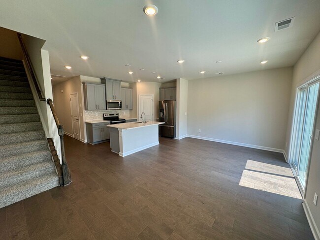Building Photo - Brand New, 3BR/2.5BA Townhouse in Monroe