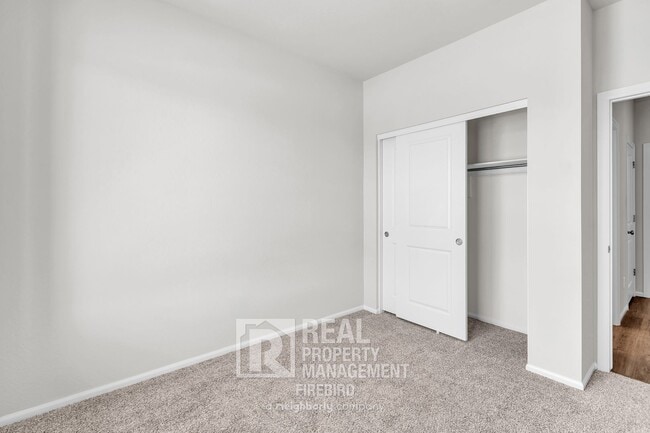 Building Photo - 17939 W Calle Lejos