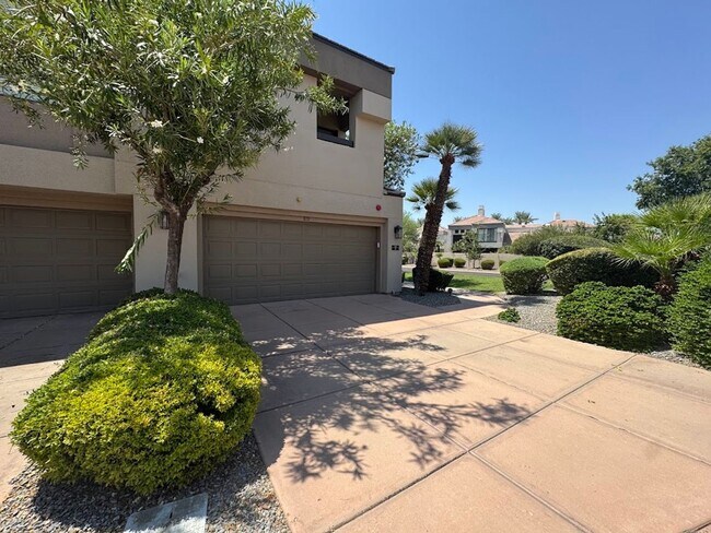 Primary Photo - BEAUTIFUL 3 BEDROOM 3 BATHROOM HOME IN GAI...