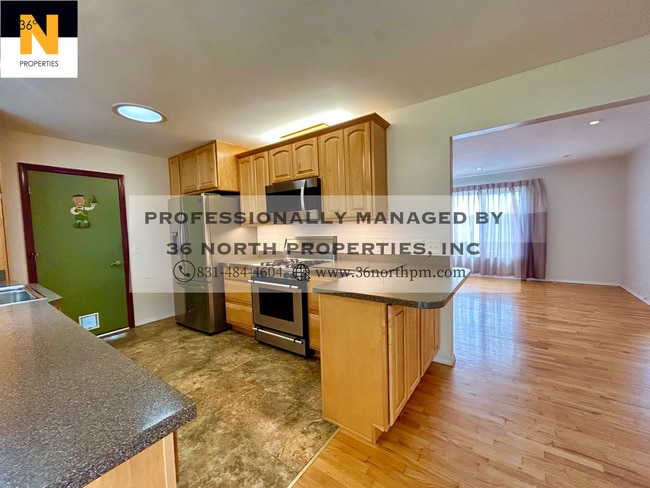 Building Photo - Beautiful Corner Lot Home 3bed/1.5 bath with Scenic Views and Modern Amenities