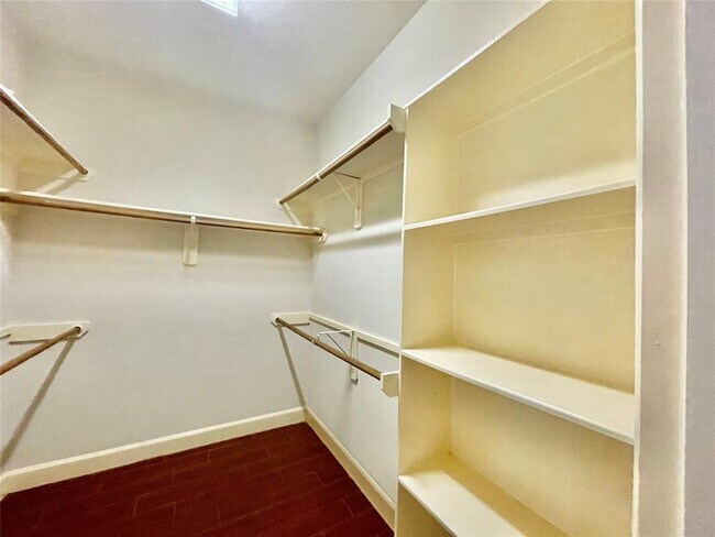 Building Photo - 811 Admiral Bay Ln