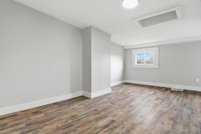 Building Photo - 540 Grand Ave