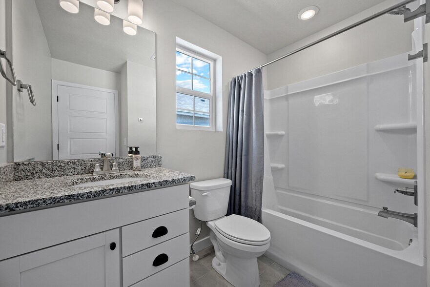 Building Photo - 74 S Baker Spring Cv