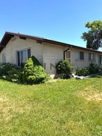 Building Photo - 3907 1040 E