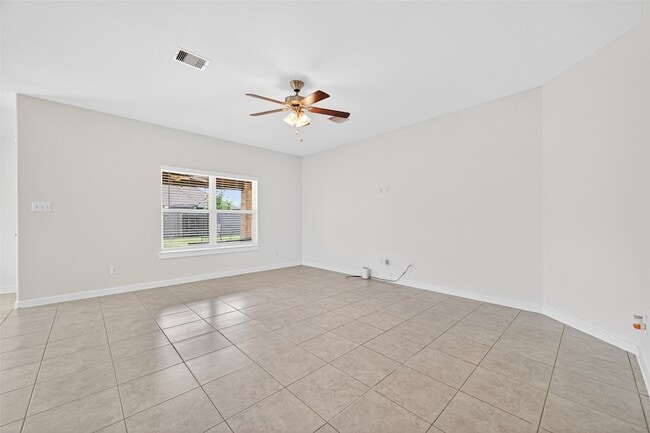 Building Photo - 16307 Rockdale Landing Dr